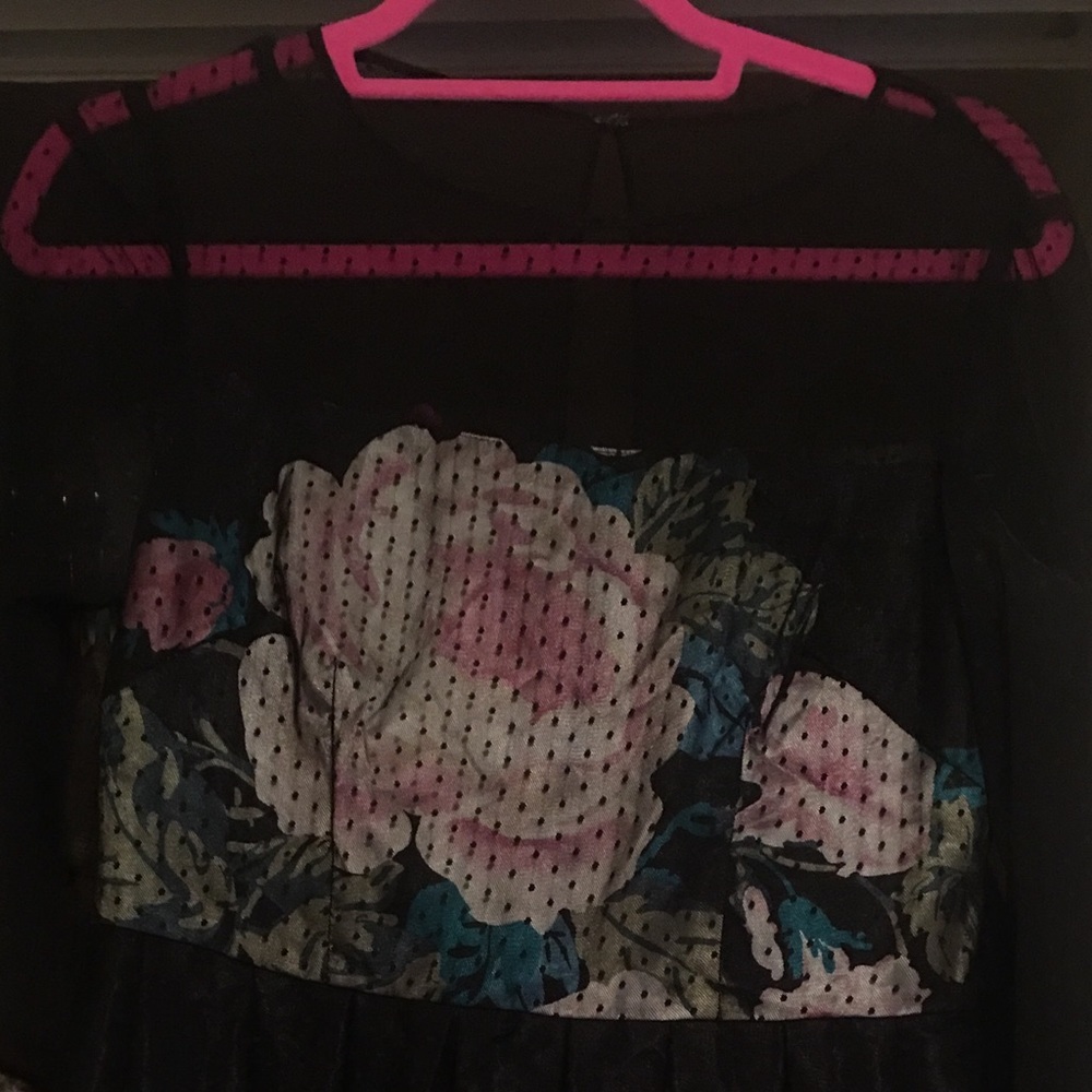 S.L. Fashions Polka Dot illusion w/ Flowers